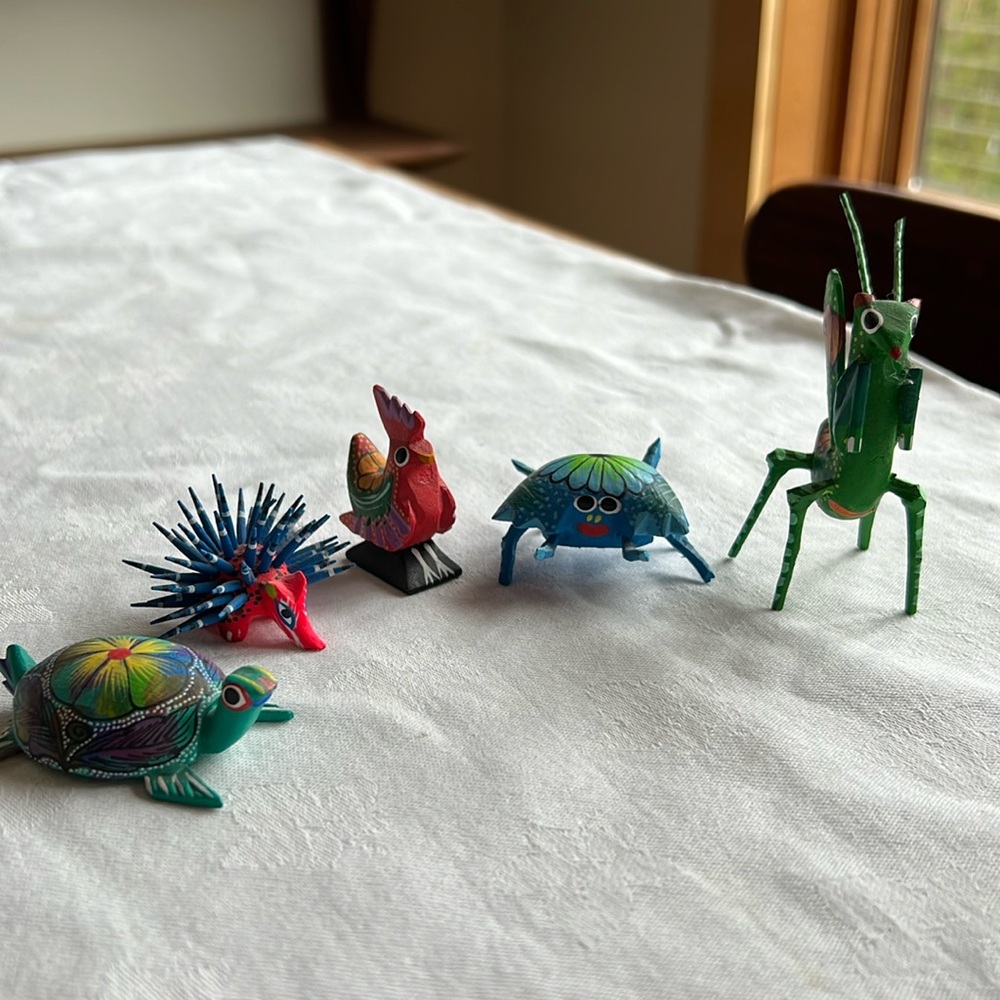 Oaxacan Art handmade wooden animals set.  Adorable handmade animals